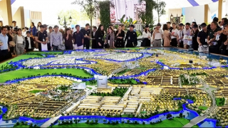 Giá nhà đất tăng cao, nhà ở bình dân thiếu hụt