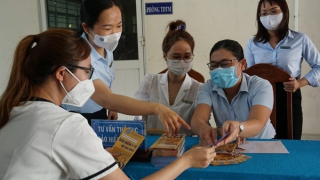 Đốc thúc việc nộp hồ sơ đề nghị hỗ trợ tiền thuê nhà cho người lao động