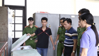 Sự thật rùng mình kẻ siết cổ bé trai 3 tuổi, ém trong tủ cấp đông