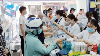 Thiếu thuốc, cần sự dũng cảm của bác sĩ, lãnh đạo bệnh viện