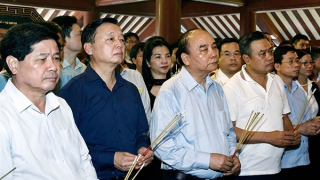 Chủ tịch nước dâng hương kỷ niệm 53 năm ngày mất của Chủ tịch Hồ Chí Minh