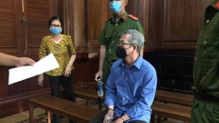 Trả hồ sơ vụ cựu Giám đốc một ngân hàng tại TP Hồ Chí Minh nhận hối lộ