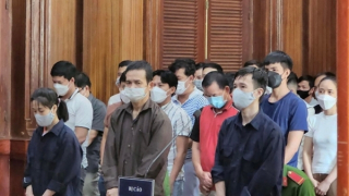 75 bị cáo hầu tòa trong vụ đánh bạc qua mạng