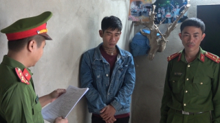 Đang hưởng án treo vẫn tiếp tục chống người thi hành công vụ