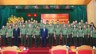 Bảo đảm an ninh kinh tế, tạo môi trường thuận lợi, an toàn để phát triển đất nước