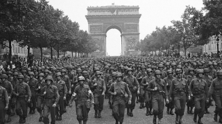 Kế hoạch hủy diệt Paris của Adolf Hitler