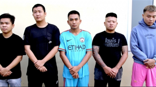 Tạm giữ 14 đối tượng trong vụ chém nhau trước quán Bar HV