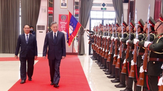 Thắt chặt hơn nữa quan hệ hợp tác giữa Bộ Công an hai nước Việt Nam - Lào