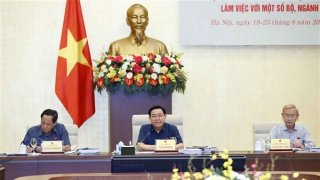 Chủ tịch Quốc hội Vương Đình Huệ: “Một đồng mà không cần thiết thì cũng không chi”