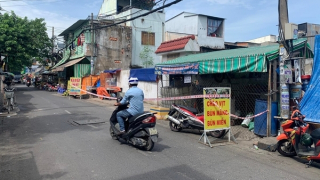 Mâu thuẫn trên đường, người đàn ông bị đâm gục