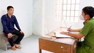 Đốt nhà chứa thuốc nam vì bị nói là nghiện ma túy