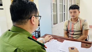 Tạm giữ đối tượng táo tợn cướp xe máy lúc rạng sáng