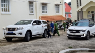 Bắt 2 nhân viên CDC Lâm Đồng liên quan đến Việt Á