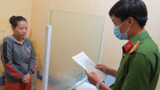 Con dâu trộm vàng nhà chồng để đầu tư qua mạng