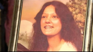 Kẻ thủ ác được xác định nhờ vết nước bọt trên phong thư sau 30 năm