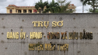 Xem xét trách nhiệm tập thể xã bỏ nhiệm sở đi du lịch