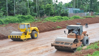 Chủ đầu tư, nhà thầu lý giải nguyên nhân đại lộ nghìn tỷ ngổn ngang trước ngày thông tuyến