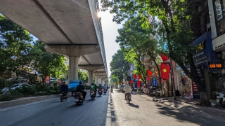 Hà Nội oi nóng từ sớm, Tây Nguyên và Nam bộ mưa về chiều tối