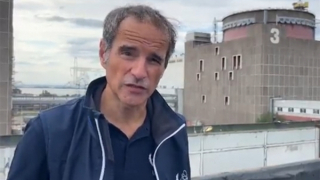 Người đứng đầu IAEA nói gì khi tiếp cận nhà máy điện hạt nhân Zaporizhzhia?