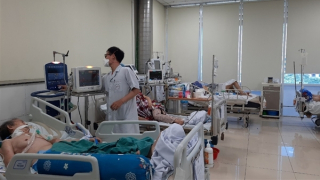 COVID-19 tăng mạnh sau nghỉ lễ, 2 F0 tử vong