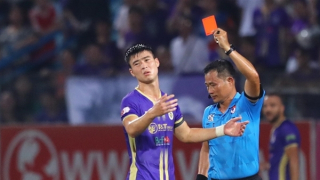 Tấm thẻ đỏ của Duy Mạnh và câu chuyện “thói quen xấu xí”