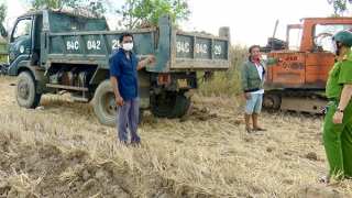 Xử lý nghiêm hành vi khai thác đất trái phép