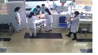 Kịp thời cứu người đàn ông bị hóc bánh Trung thu nguy kịch