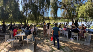 Biến “công viên vàng” thành điểm kinh doanh ăn uống