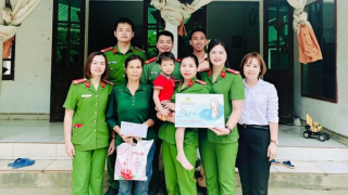 Lan tỏa chương trình ý nghĩa “Mẹ đỡ đầu”