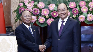 Chủ tịch nước Nguyễn Xuân Phúc tiếp Chủ tịch Quốc hội Campuchia