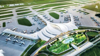 Xây dựng sân bay: Không thể cứ muốn là đề xuất