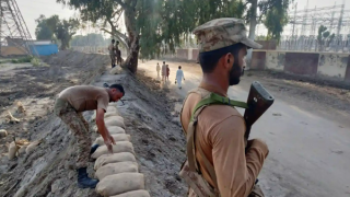 Pakistan: Lũ tấn công nguồn điện sau khi cướp đi sinh mạng gần 1.400 người