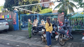 Chủ quán cafe tử vong trong tử thế treo cổ