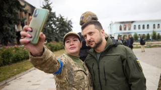 Tổng thống Zelensky đến "vùng giải phóng" Kharkov sau màn phản công chớp nhoáng