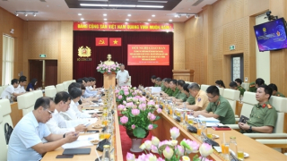 Sớm xây dựng Nghị định để người dân không cần sổ hộ khẩu từ 1/1/2023