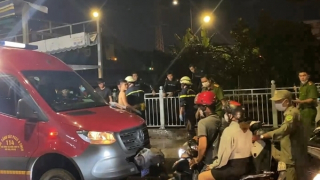 Tẩm xăng, tự đốt rồi nhảy kênh Lò Gốm