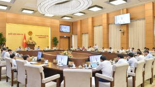 Dừng thực hiện các dự án đầu tư công dở dang, không hiệu quả