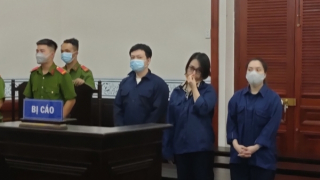 Mua bán ma túy, bà mẹ 4 con lãnh án chung thân