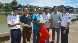 Cảnh sát biển tiếp tục đồng hành cùng ngư dân