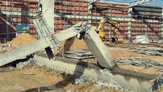 Khởi tố vụ sập tường đang thi công khiến 5 người tử vong
