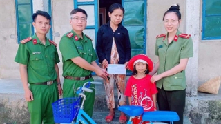 Mô hình "Em nuôi của Đoàn" giúp đỡ nhiều học sinh nghèo vượt khó