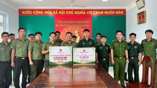 Sôi nổi hành trình nghĩa tình biên giới của Tuổi trẻ Công an TP Hồ Chí Minh