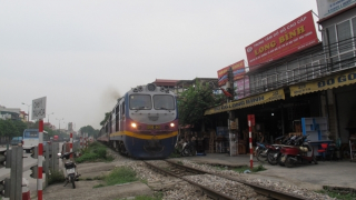 Xóa lối đi tự mở qua đường sắt: Khó triệt để nếu địa phương  cứ làm ngơ