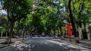 Miền Bắc giảm mưa giông, trời nắng, Nam Bộ mưa to chiều tối