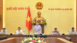 Kịp thời thể chế hoá các Nghị quyết của Trung ương