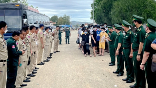 Tiếp nhận 44 công dân do Campuchia bàn giao