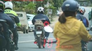 “Phượt thủ” phóng xe như bay gây náo loạn Quốc lộ 20