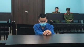 Chiếm đoạt 3,7 tỷ đồng của công ty để chơi Forex trên mạng