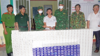 Đang vận chuyển hơn 6.000 gói thuốc lá lậu đi tiêu thụ thì bị bắt