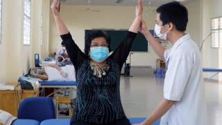 Thiếu nhân lực phục hồi chức năng cho người bệnh sau COVID - 19